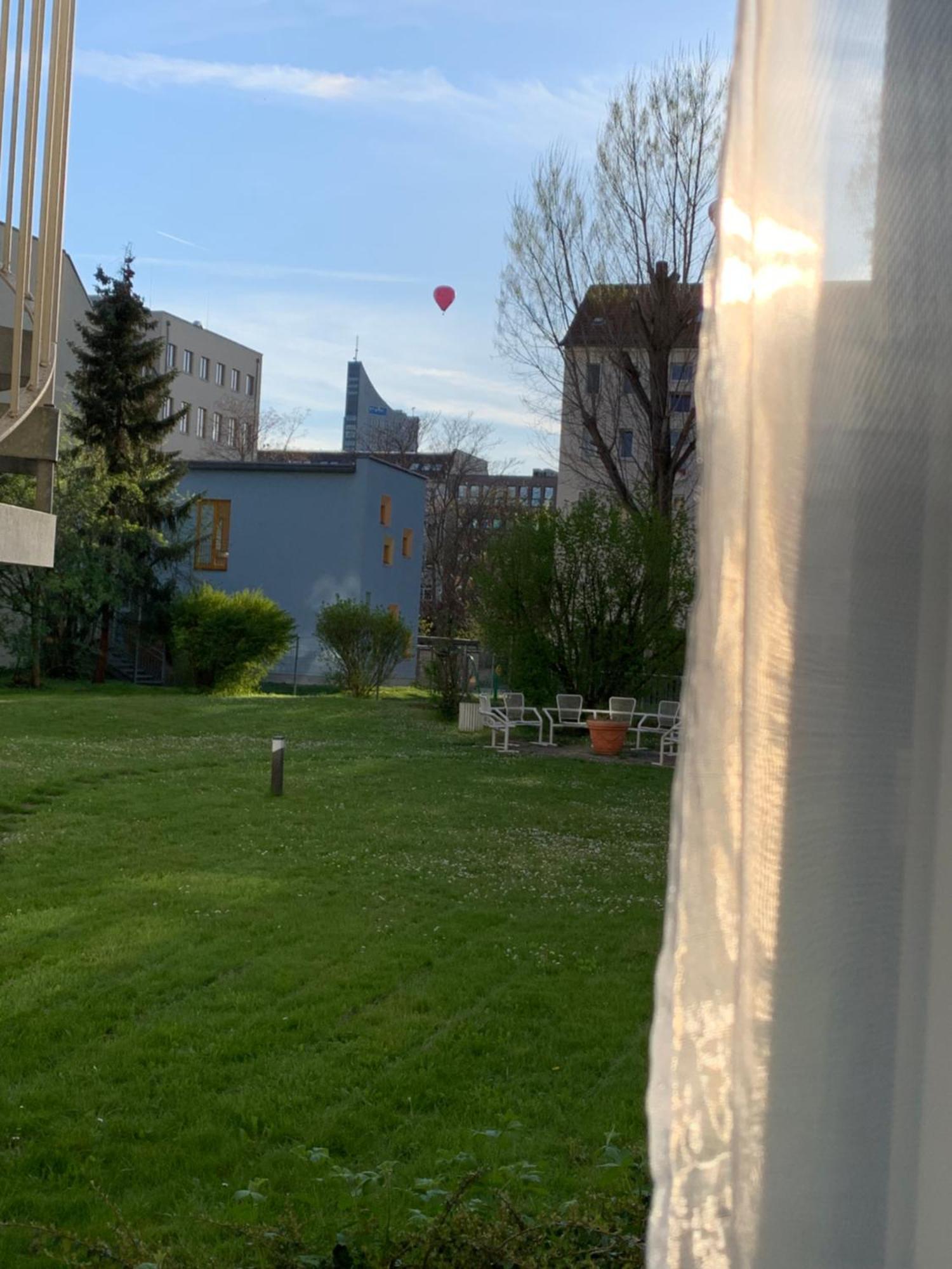 Apartment Leipzig Zentrum Mit Tiefgarage Kültér fotó